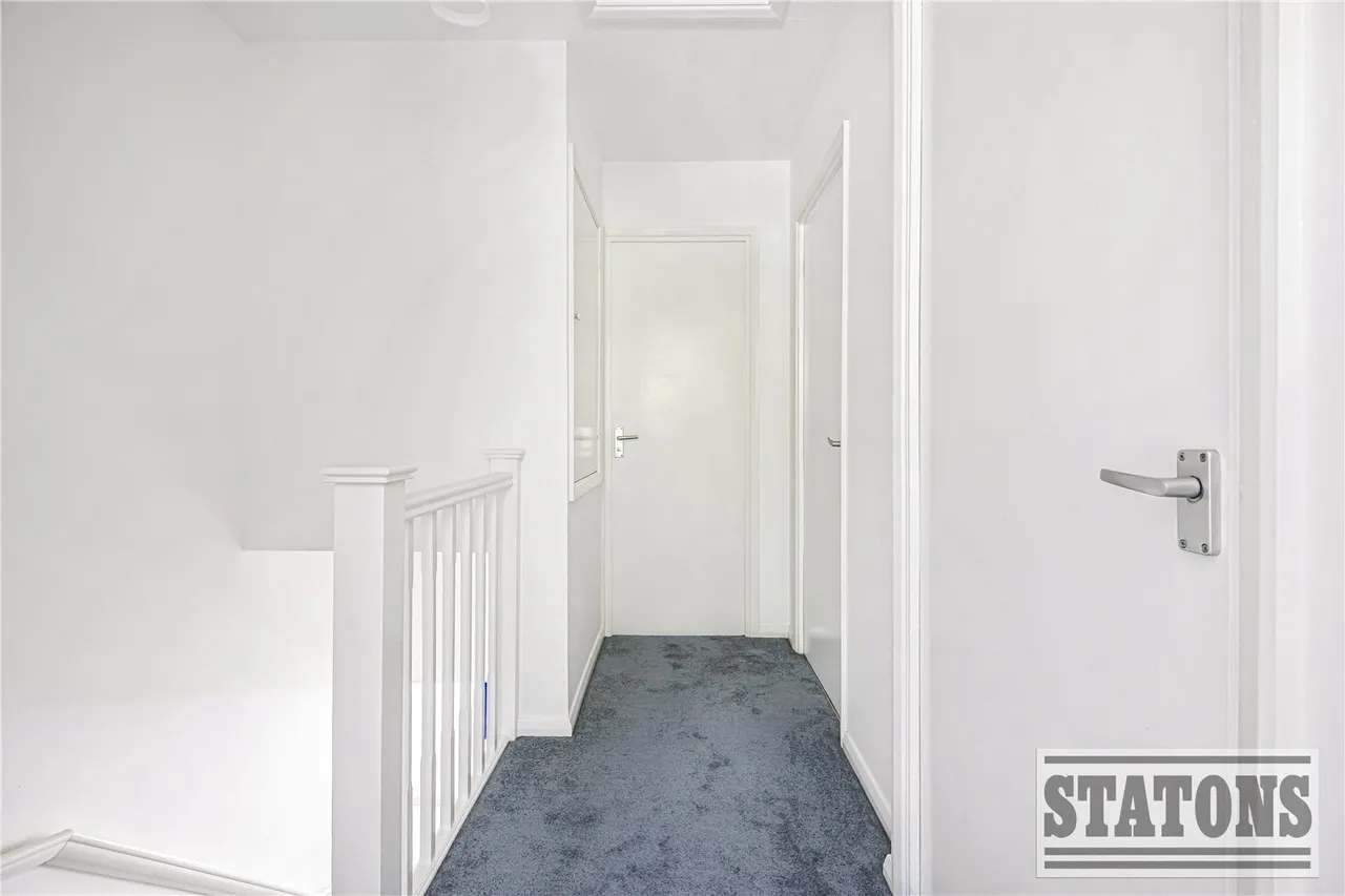 Sweets Way, London, N20 0NT, photo 9