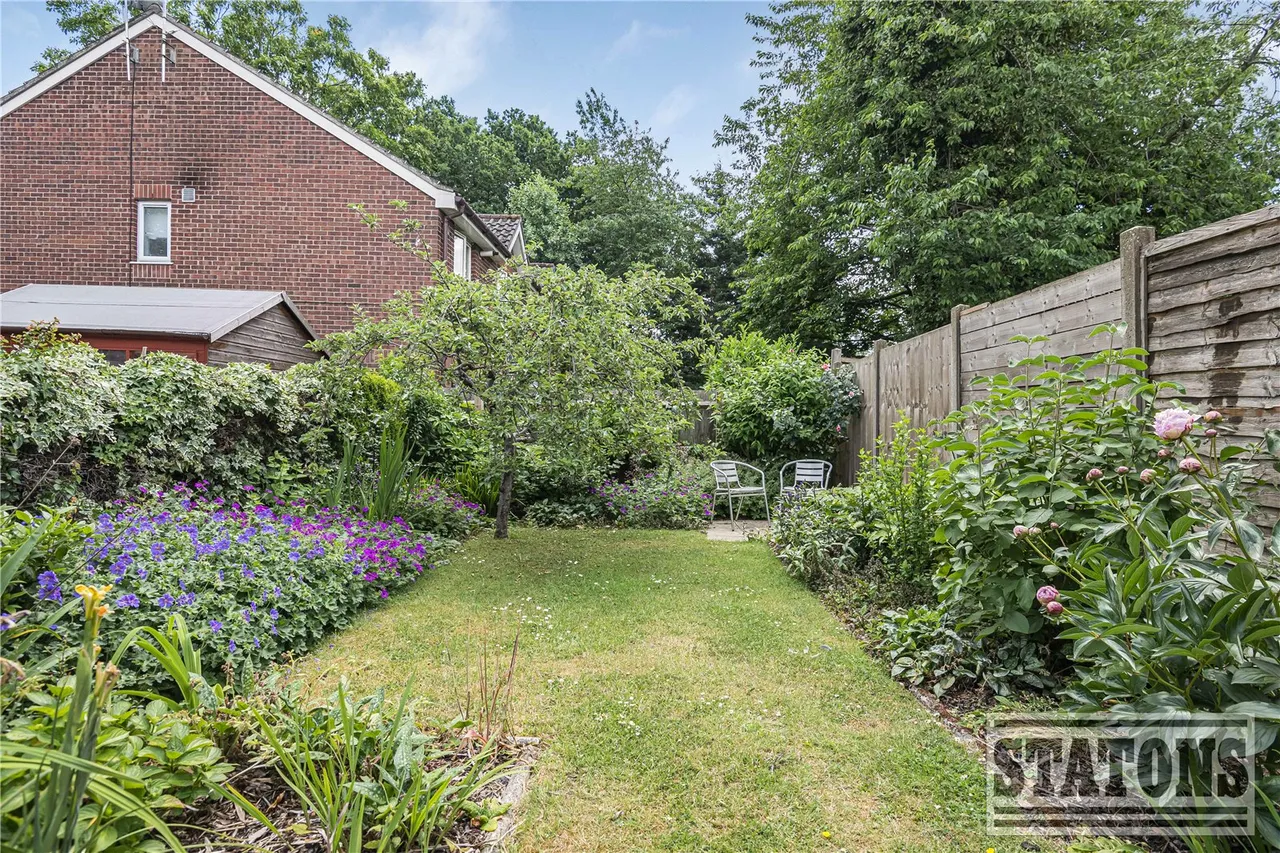 Sweets Way, London, N20 0NT, photo 15