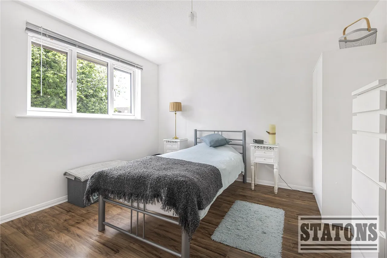 Sweets Way, London, N20 0NT, photo 13