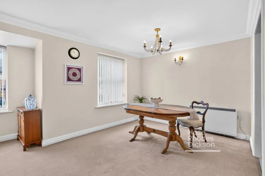 Medina Gardens, Cowes, PO31, photo 4