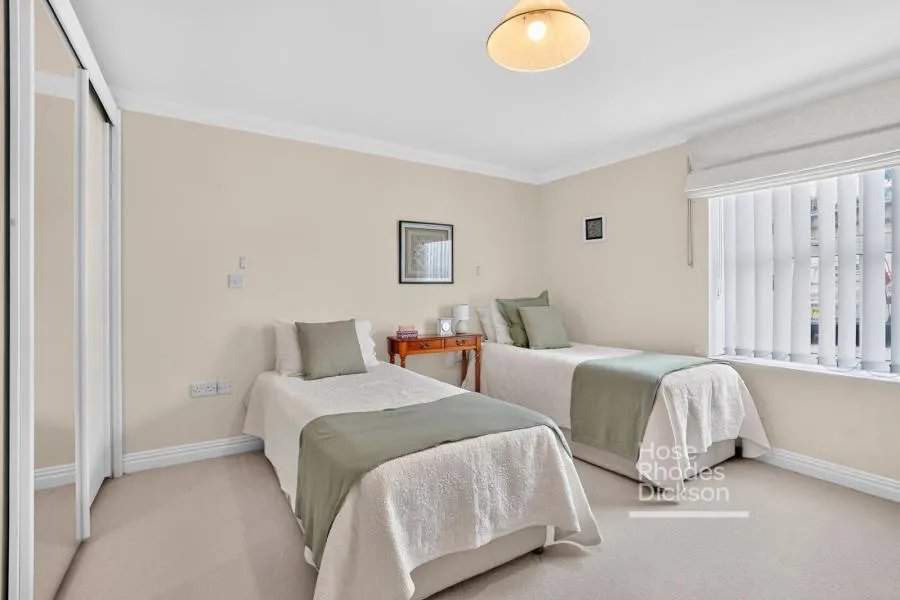 Medina Gardens, Cowes, PO31, photo 7