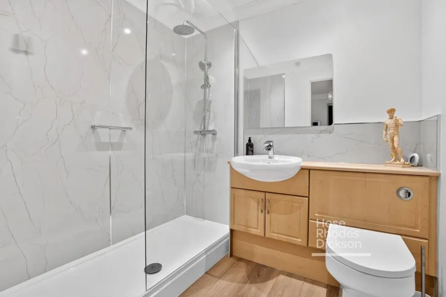Medina Gardens, Cowes, PO31, photo 10