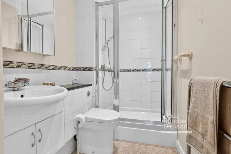 Medina Gardens, Cowes, PO31, photo 11