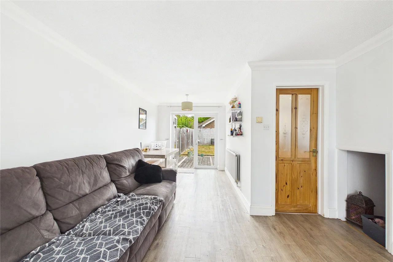 Christie Close, Lightwater, GU18, photo 4