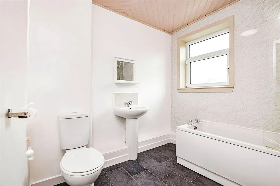 Alexander Street, Uphall, West Lothian, EH52, photo 7