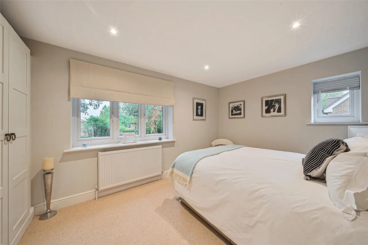 Clandon Road, Send, GU23, photo 12
