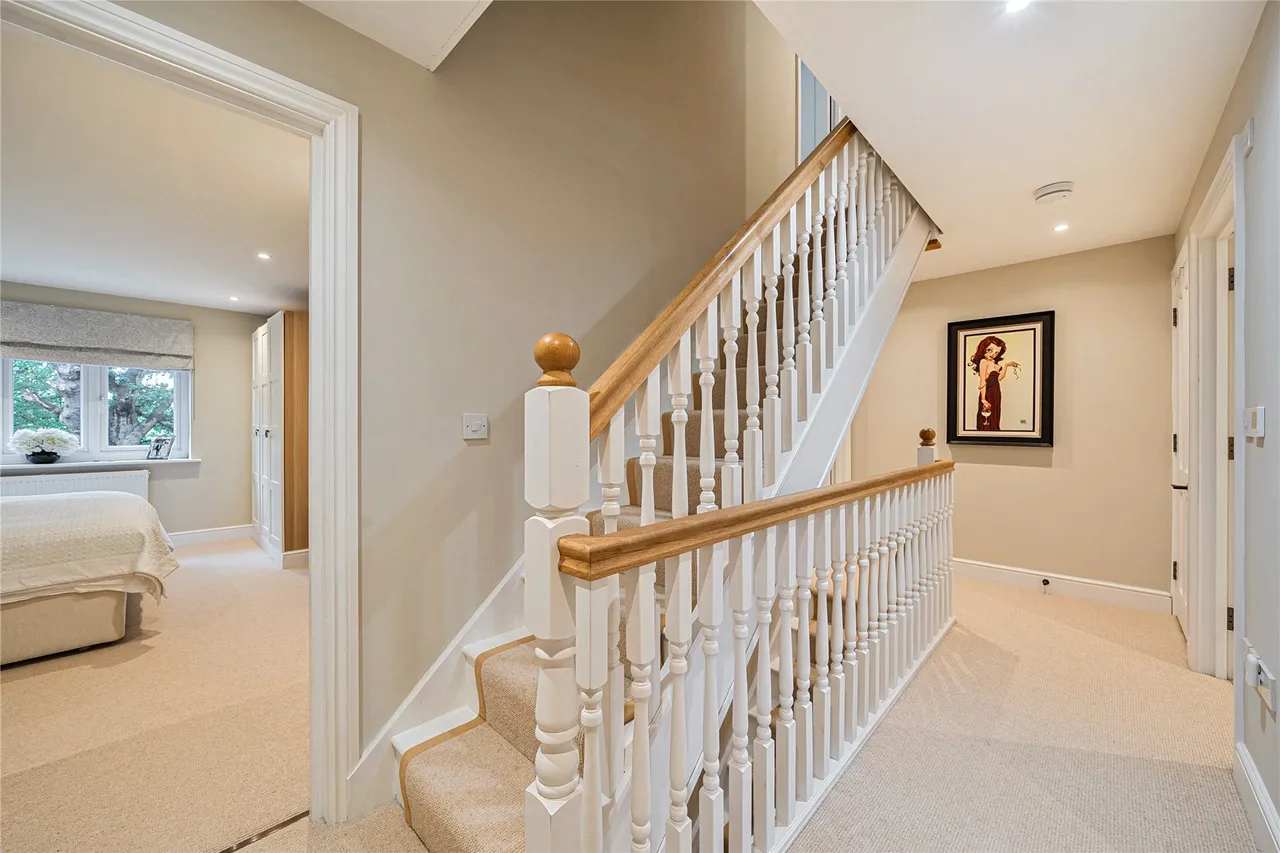 Clandon Road, Send, GU23, photo 8