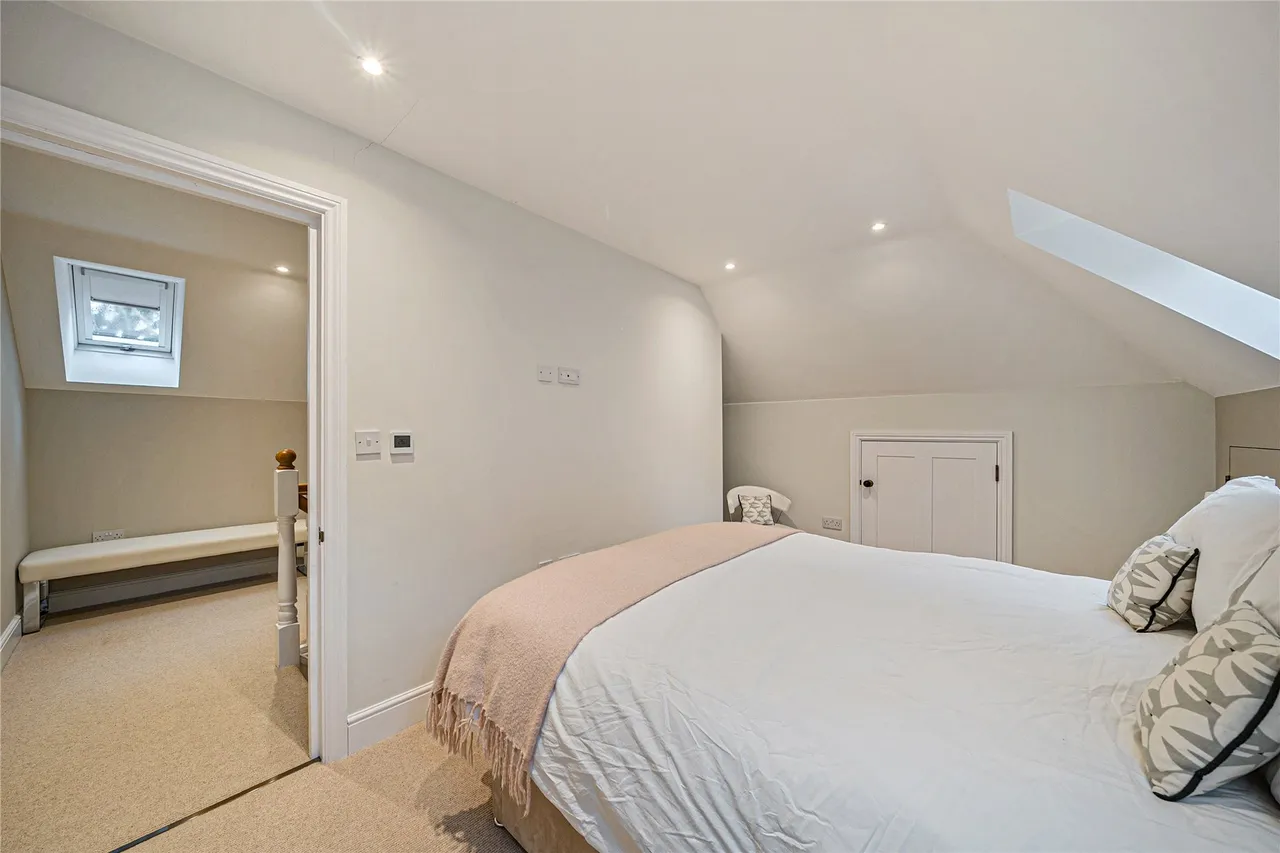 Clandon Road, Send, GU23, photo 17