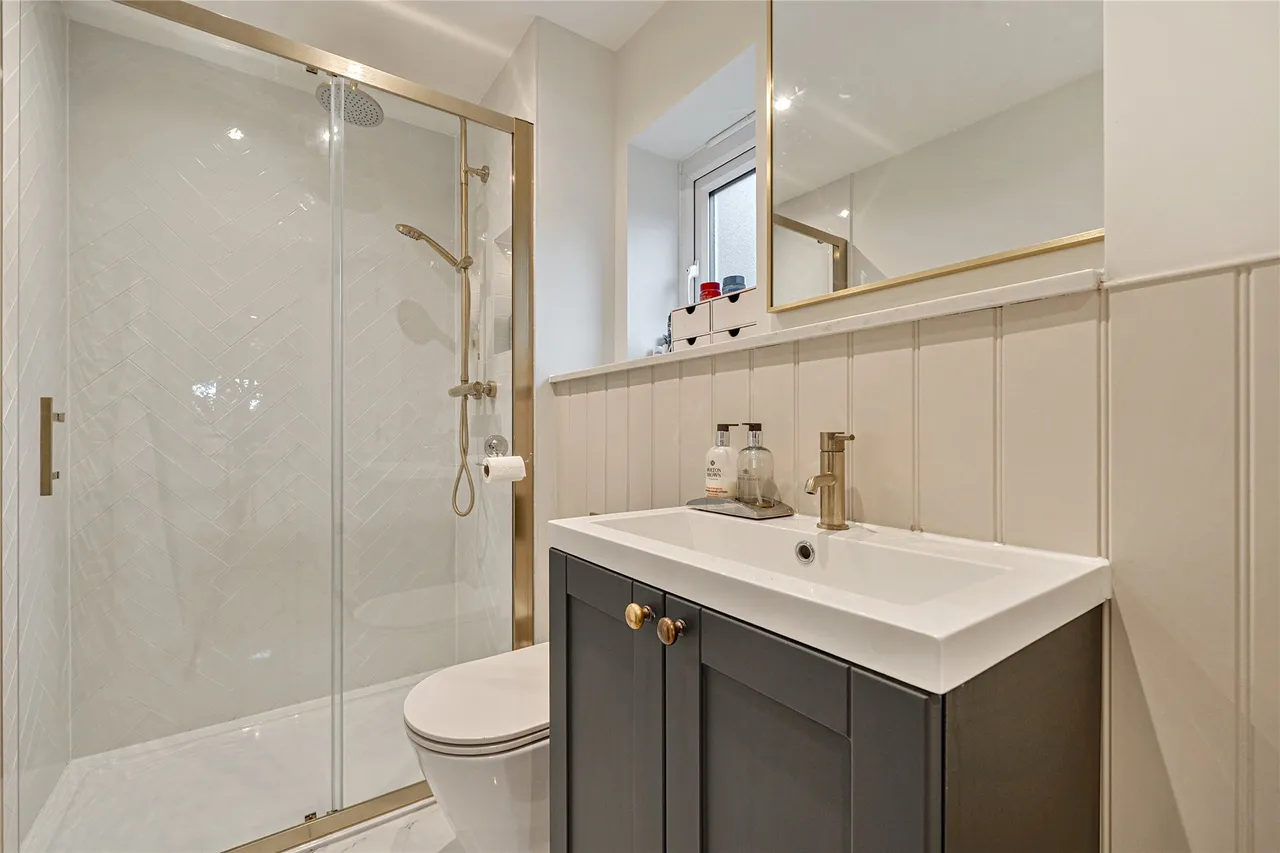 Clandon Road, Send, GU23, photo 14