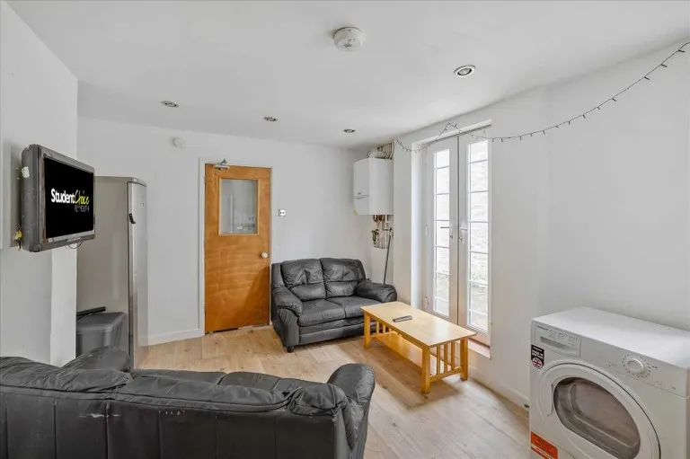 Hill Park Crescent, Plymouth, PL4, photo 3