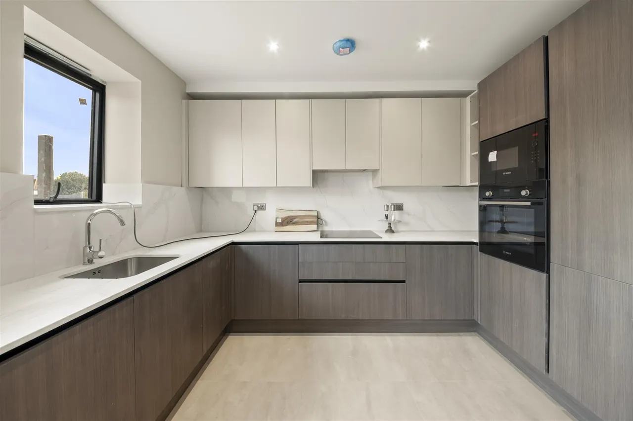 Field Road, Feltham, photo 7