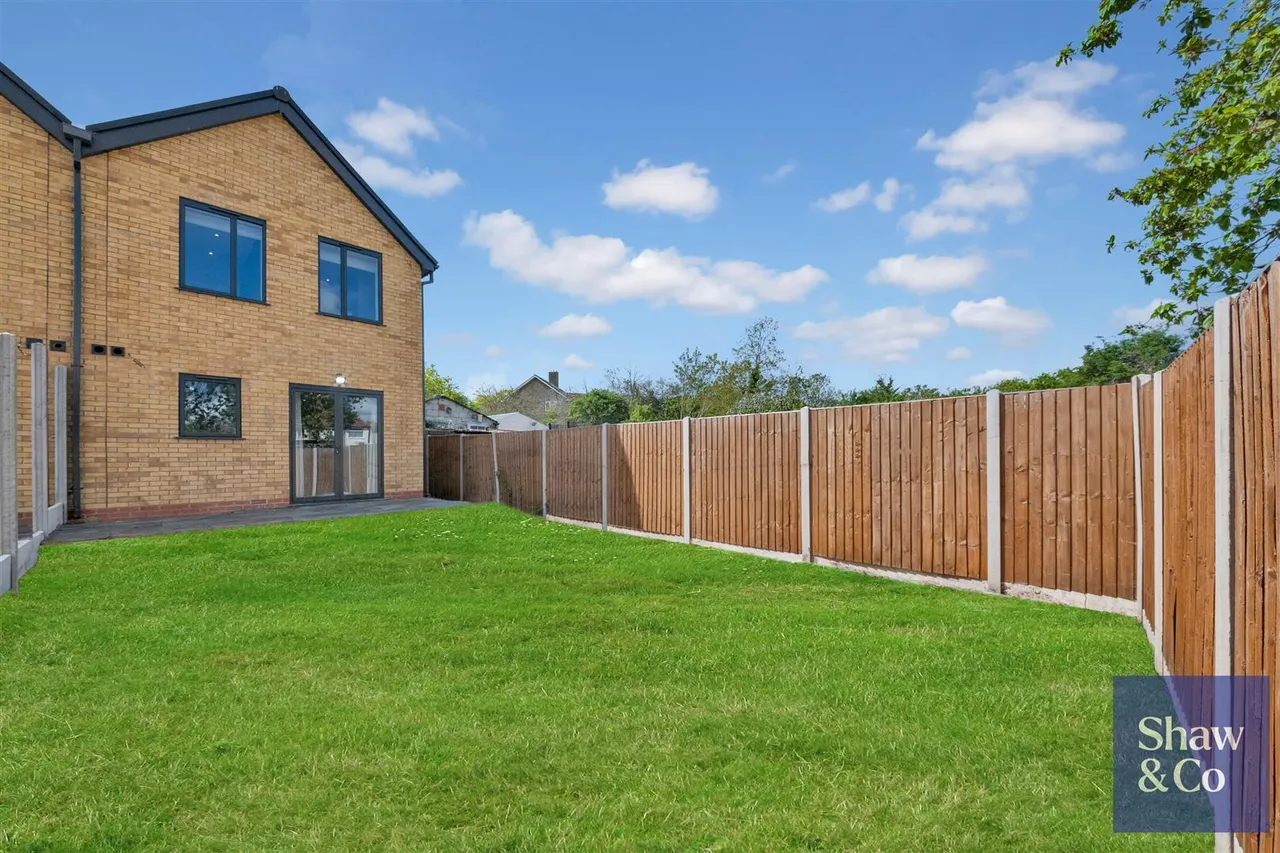 Field Road, Feltham, photo 19