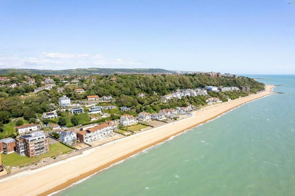 Vicarage Road, Sandgate, CT20, photo 11