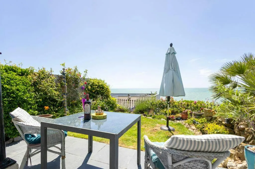 Vicarage Road, Sandgate, CT20, photo 8