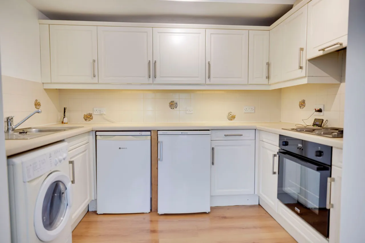 Sheering Lower Road, Sawbridgeworth, CM21, photo 5