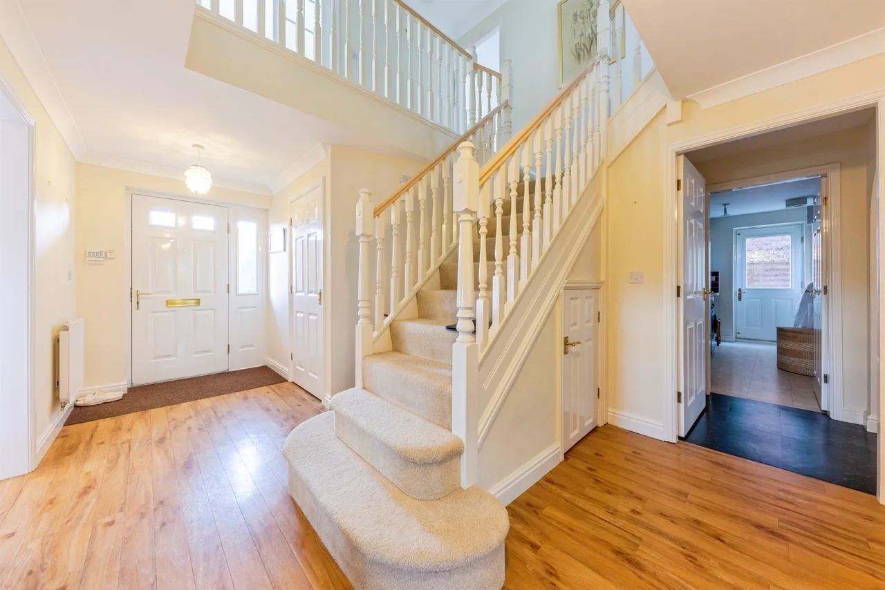 Hadleigh Close, Grantham, NG31, photo 2
