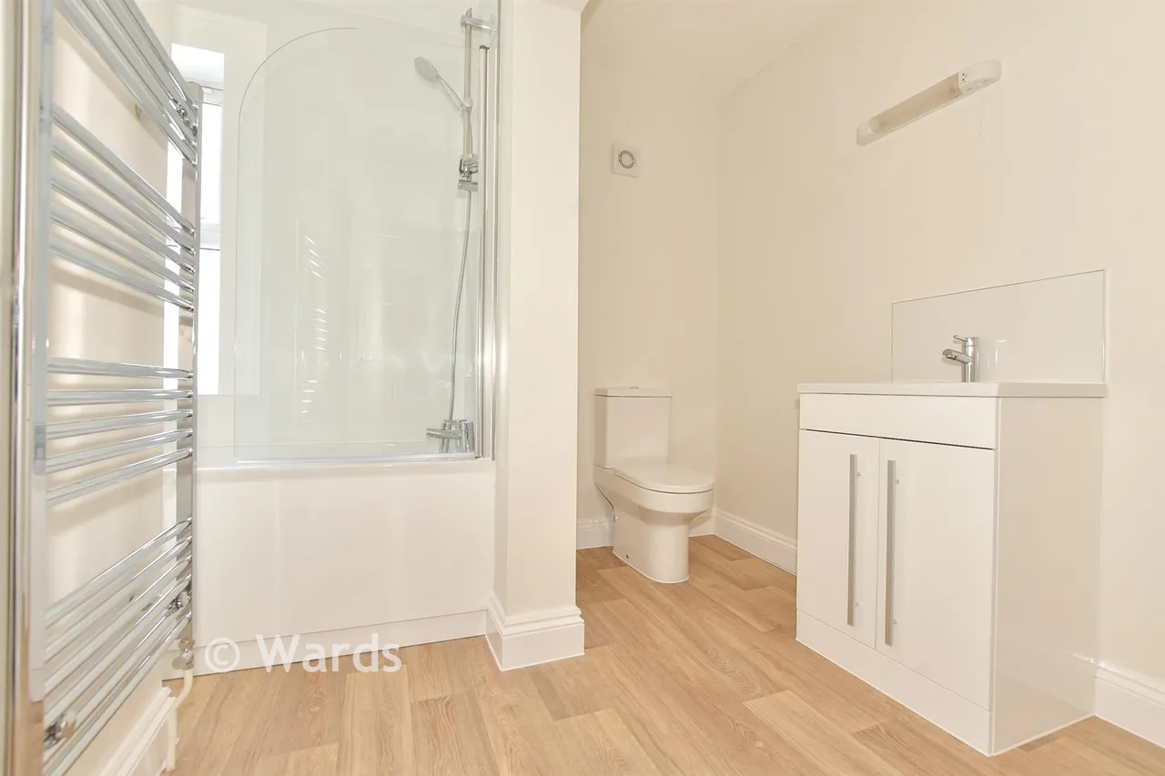 Pleydell Gardens, Folkestone, CT20, photo 7