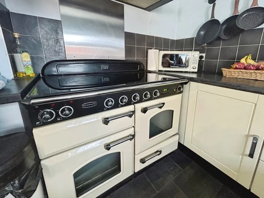 Belvedere Road, Woodville, Derbyshire, DE11, photo 5