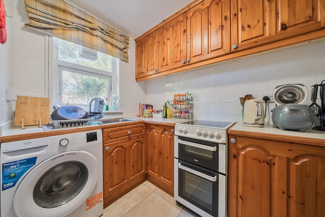 Slade Walk, SE17, photo 4