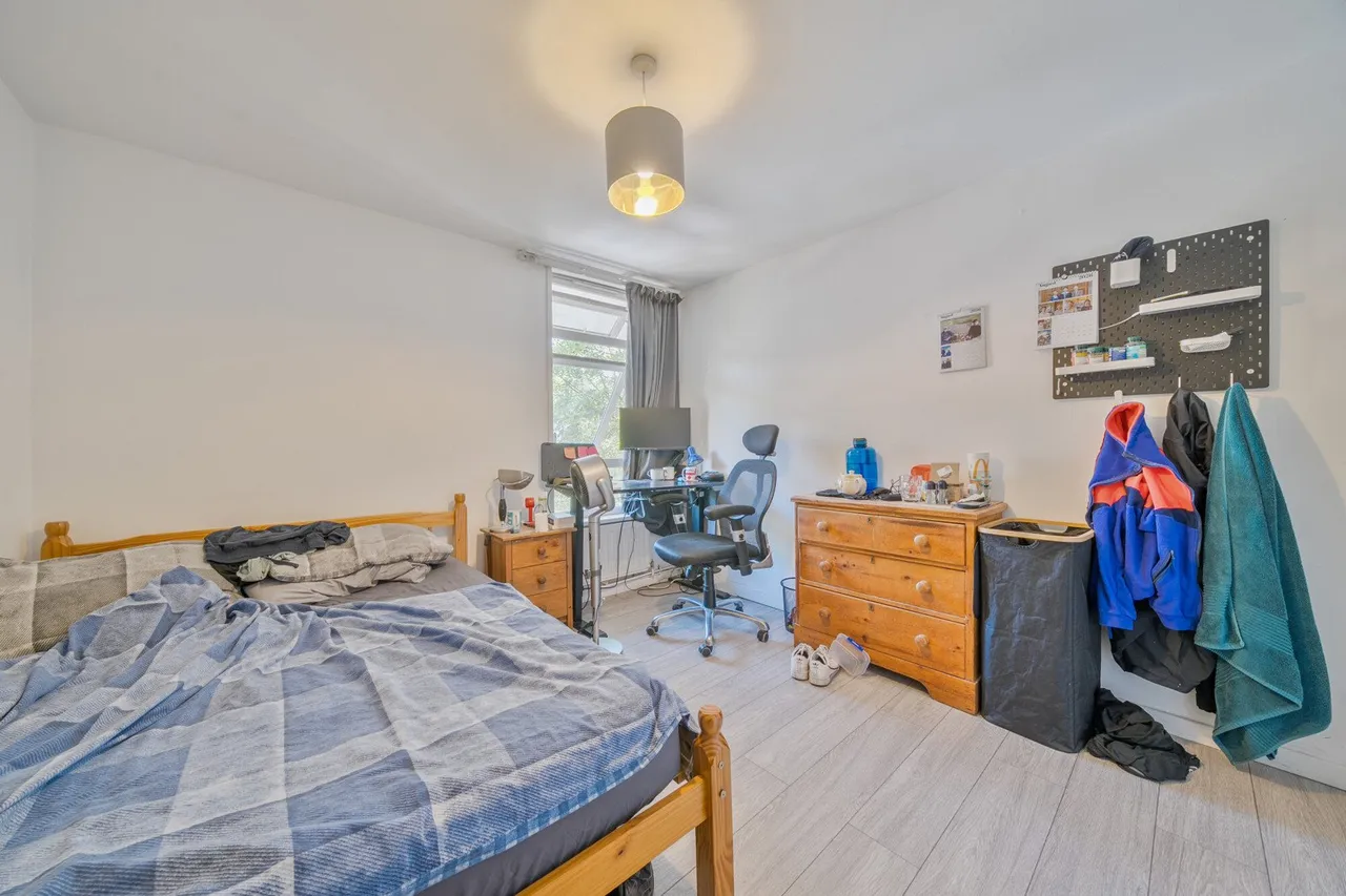 Slade Walk, SE17, photo 13