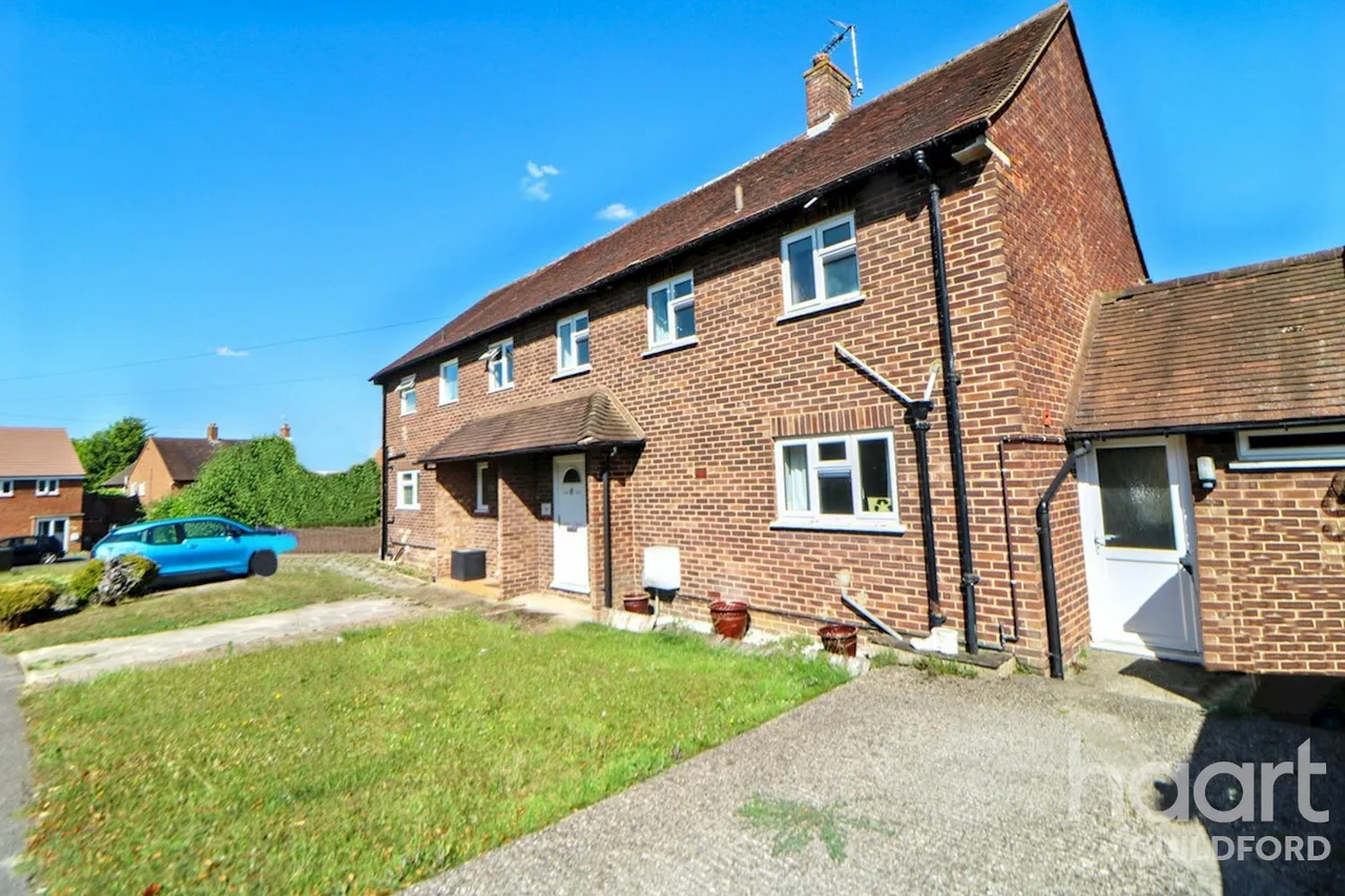 3 bed house for sale, Banders Rise, Guildford, GU1