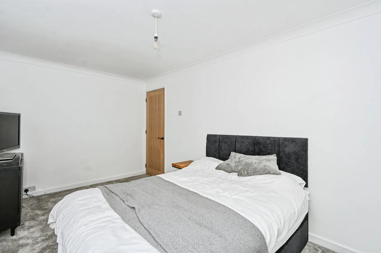 Hornby Crescent, St. Helens, WA9, photo 4