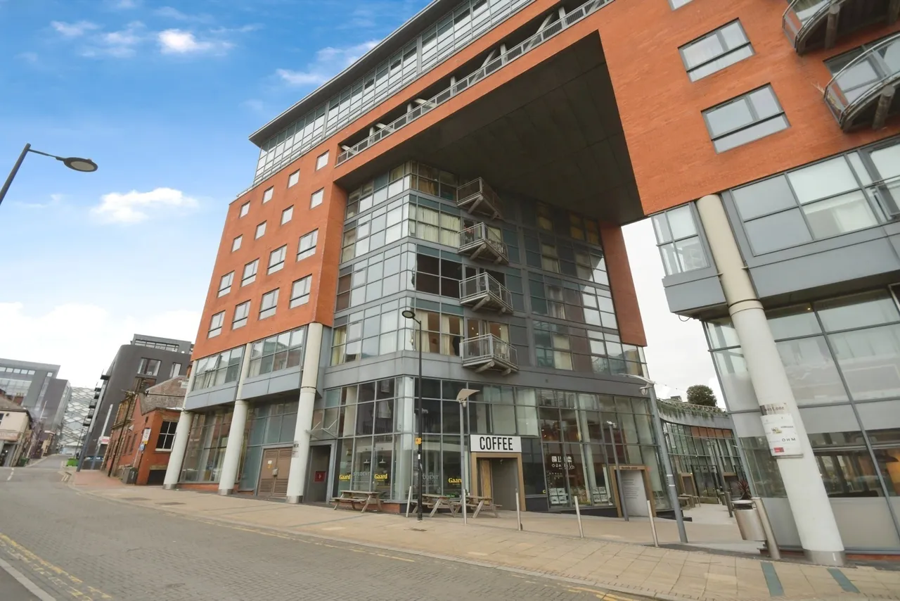 2 bed flat for sale — Cavendish Street, Sheffield, South Yorkshire, S3