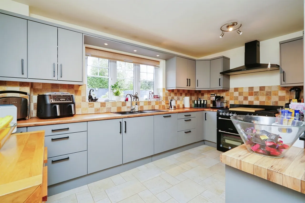 South Meadow, Ambrosden, OX25, photo 2