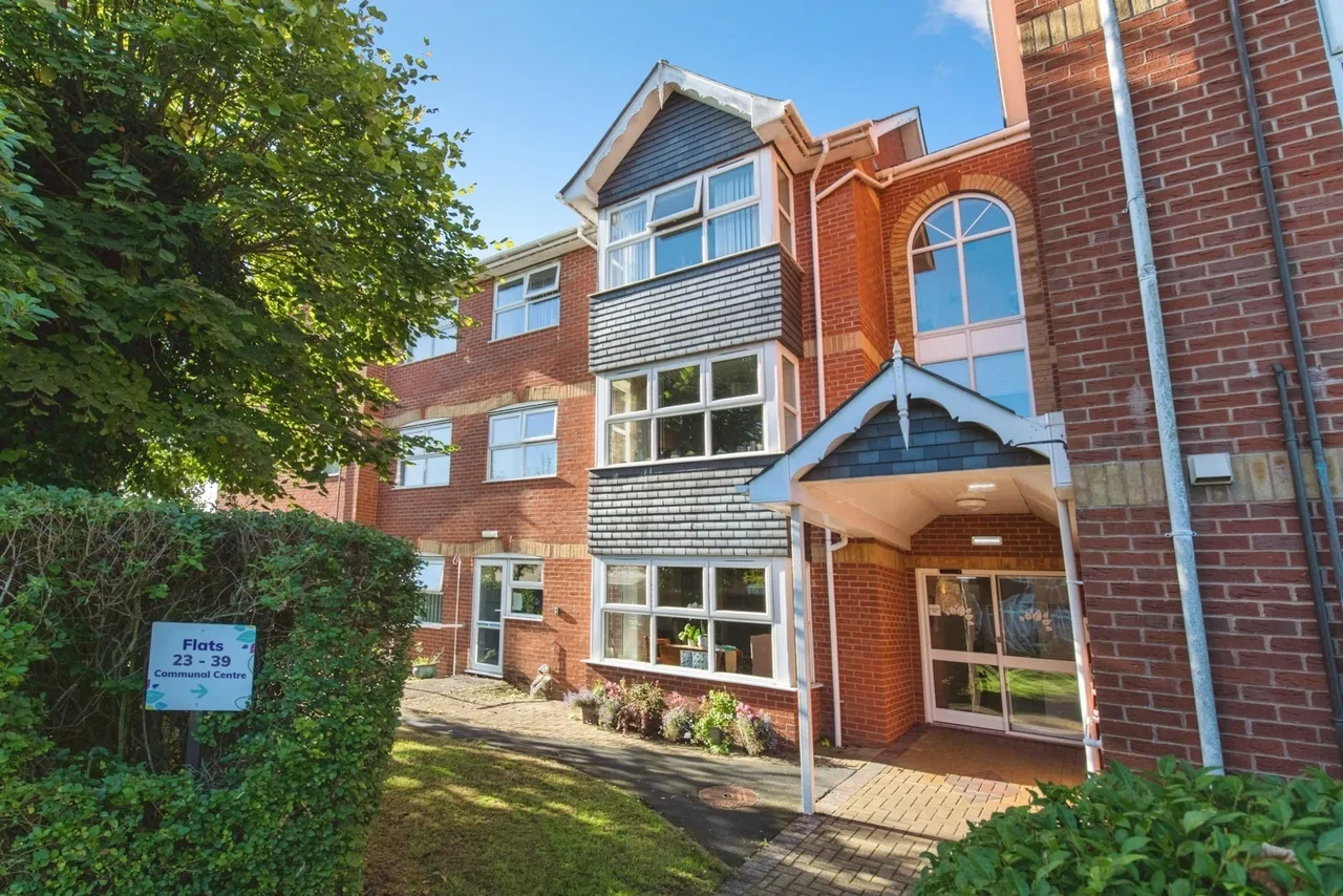 2 bed flat for sale, Long Causeway, Exmouth, EX8