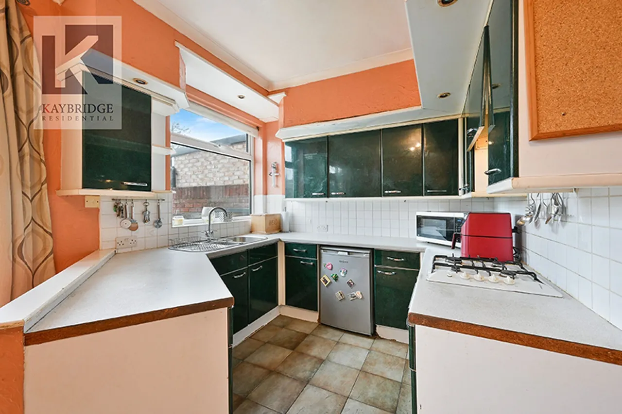 Stoneleigh Avenue, Worcester Park, KT4, photo 4