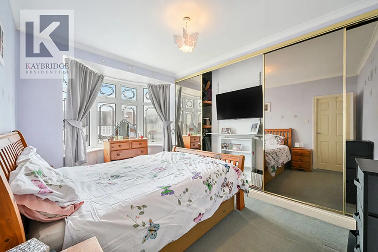 Stoneleigh Avenue, Worcester Park, KT4, photo 9