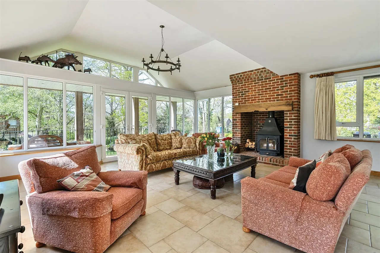 Salterns Lane, Old Bursledon, photo 4