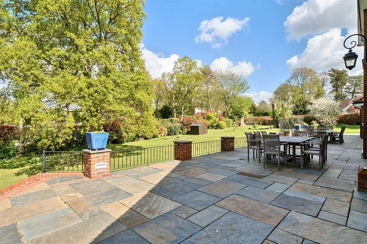 Salterns Lane, Old Bursledon, photo 17