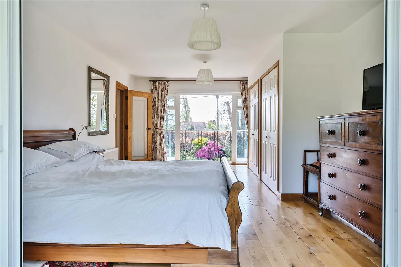 Salterns Lane, Old Bursledon, photo 19