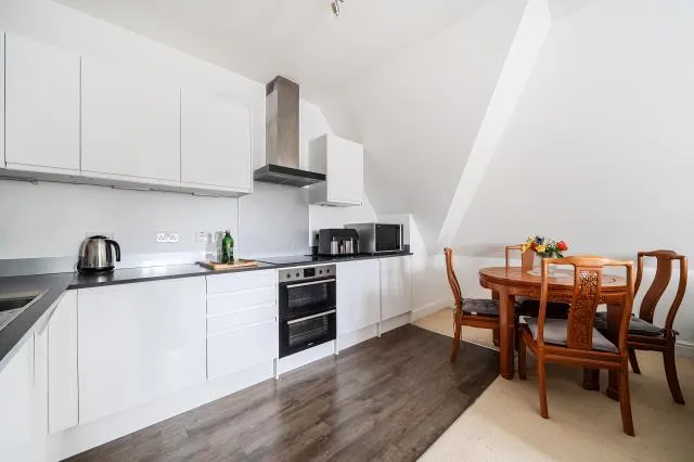 Eastcote Place, Ascot, SL5, photo 6
