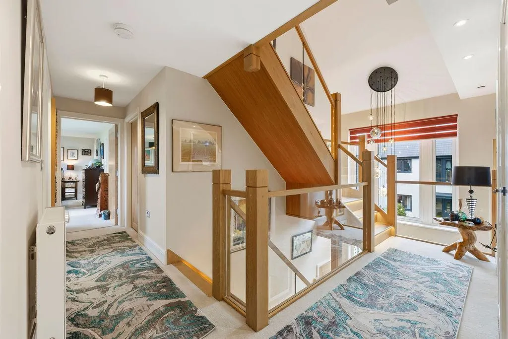 Beaumont Grove, Upper Killay, SA2, photo 18