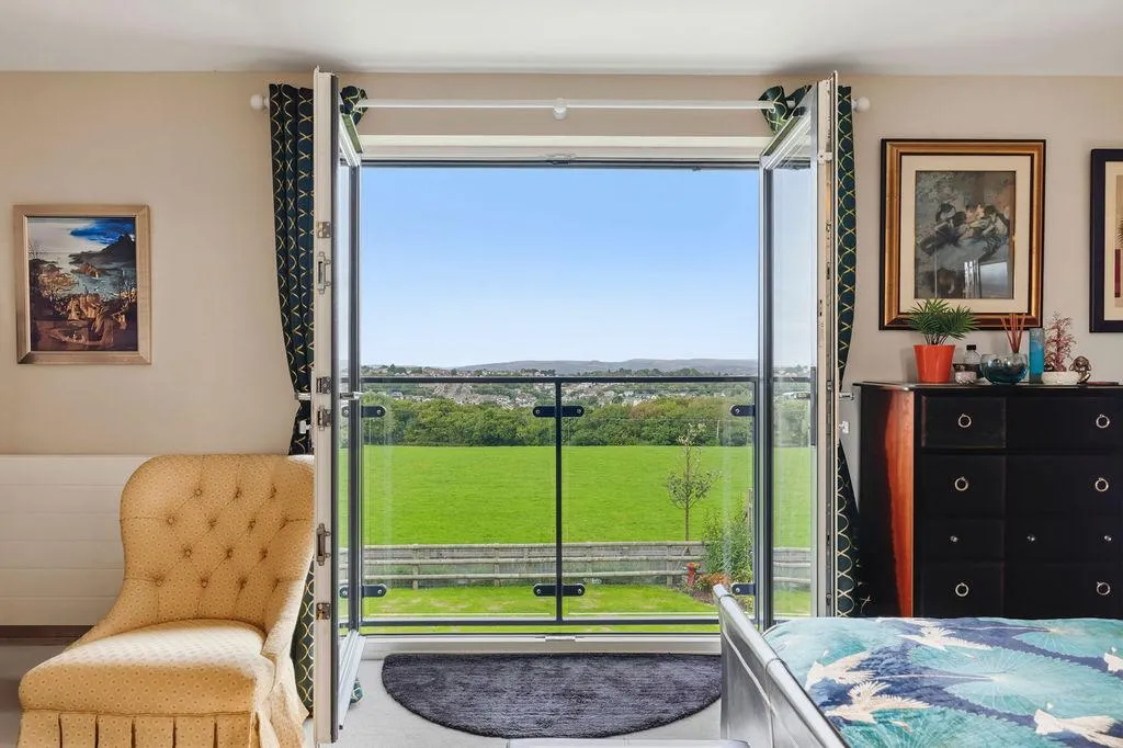 Beaumont Grove, Upper Killay, SA2, photo 27
