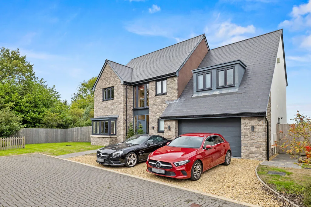 7 bed house for sale, Beaumont Grove, Upper Killay, SA2