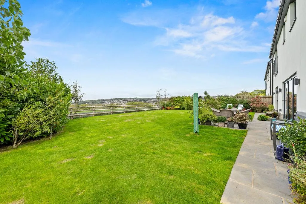 Beaumont Grove, Upper Killay, SA2, photo 40