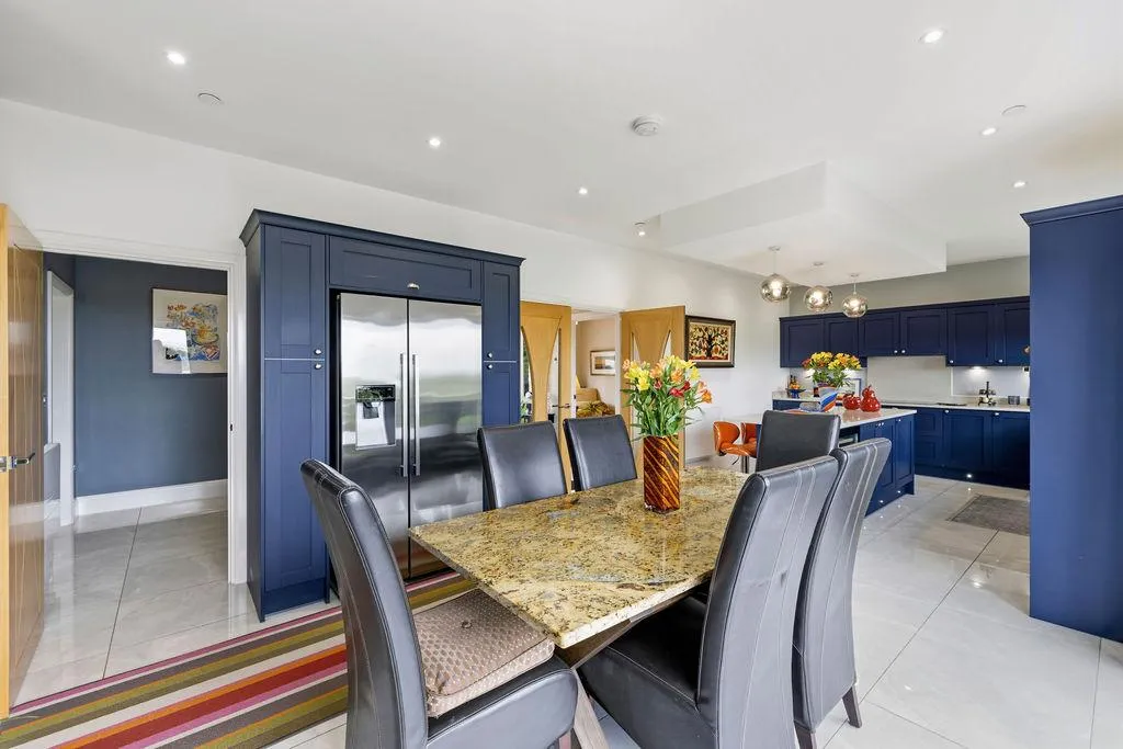 Beaumont Grove, Upper Killay, SA2, photo 8