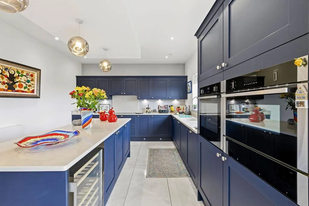 Beaumont Grove, Upper Killay, SA2, photo 6