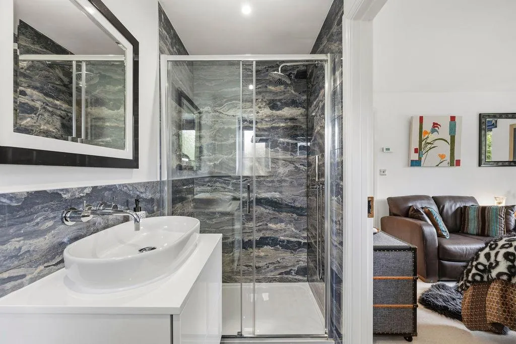 Beaumont Grove, Upper Killay, SA2, photo 22