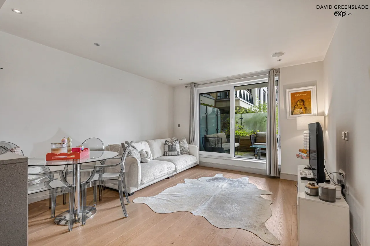 Octavia House, Imperial Wharf, SW6, photo 2