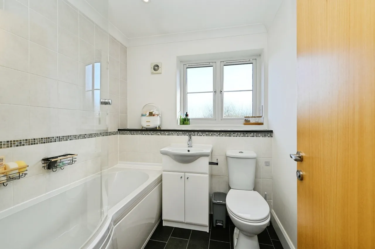 Bell Close, Marham, King's Lynn, Norfolk, PE33, photo 21