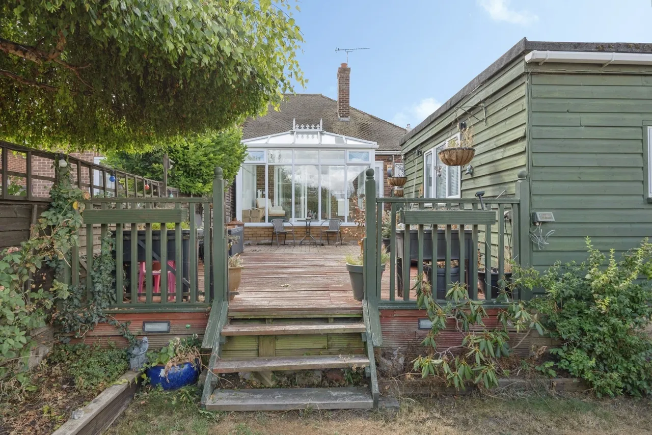 Ridgeway Avenue, Gravesend, DA12, photo 13