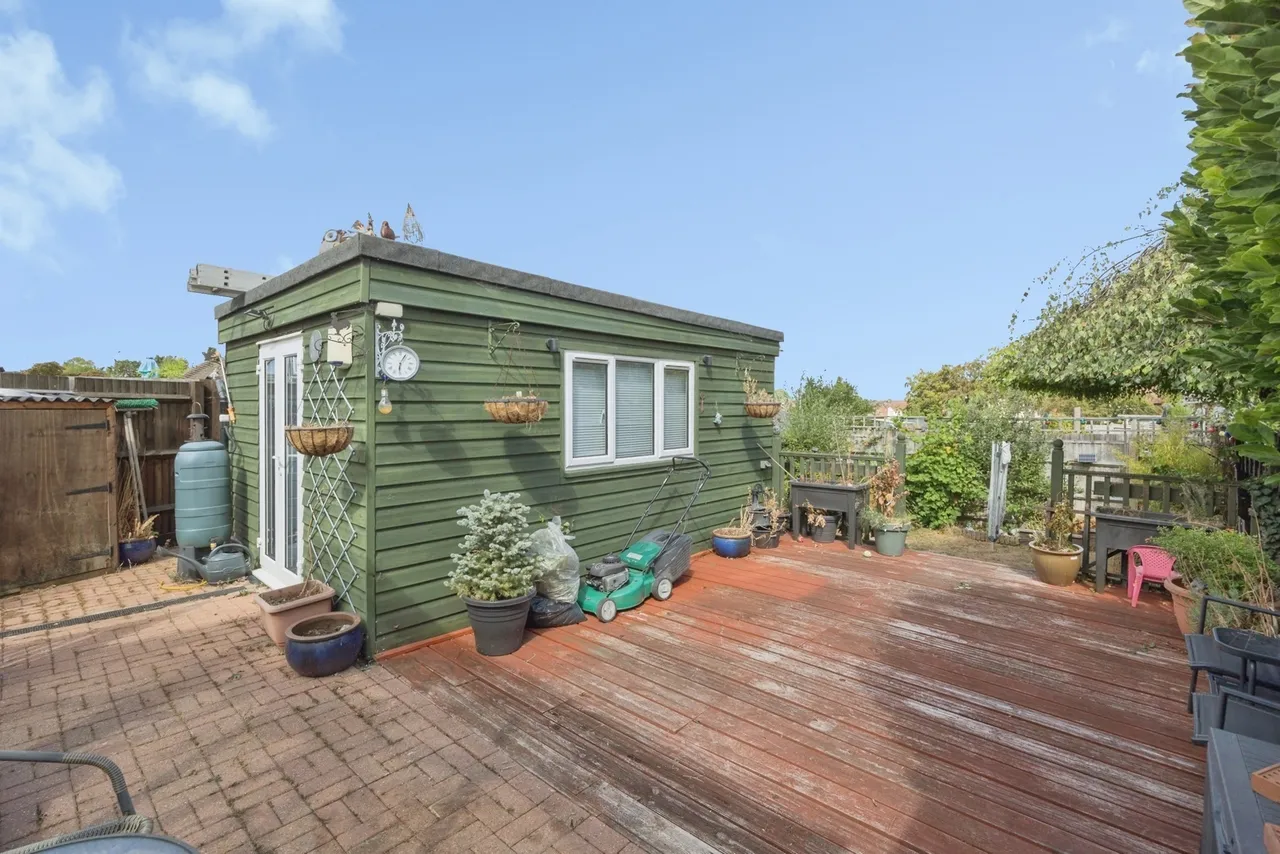 Ridgeway Avenue, Gravesend, DA12, photo 12