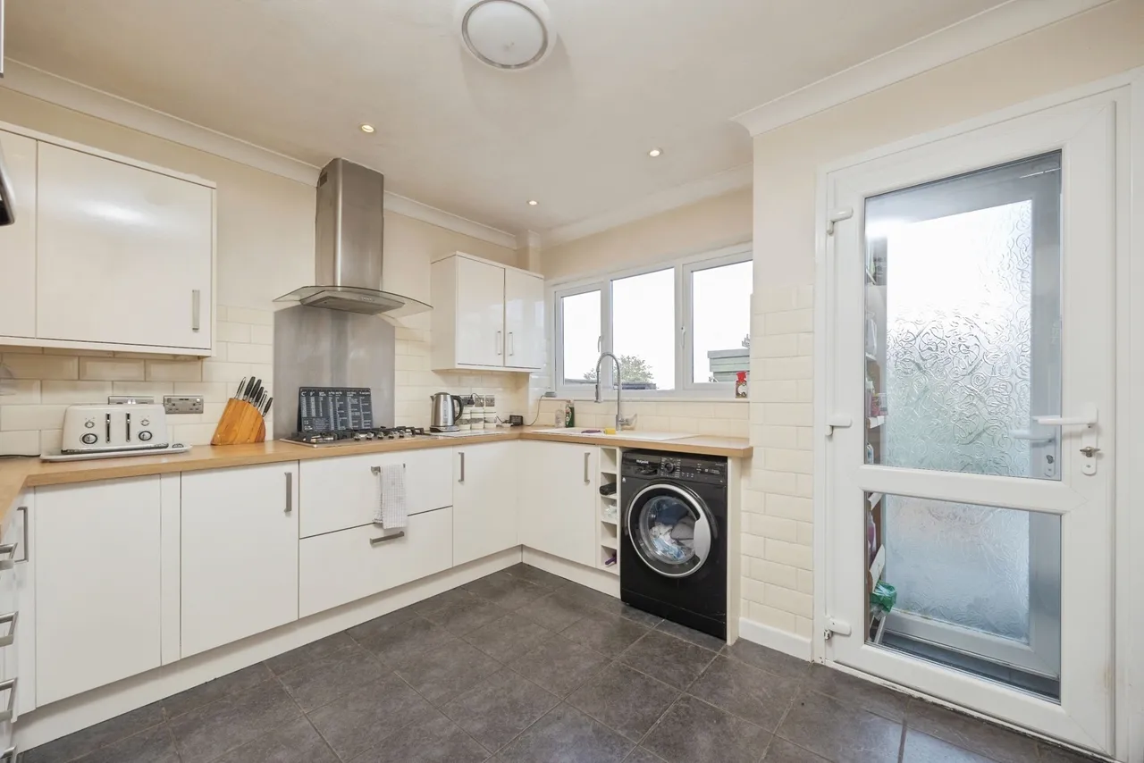 Ridgeway Avenue, Gravesend, DA12, photo 5