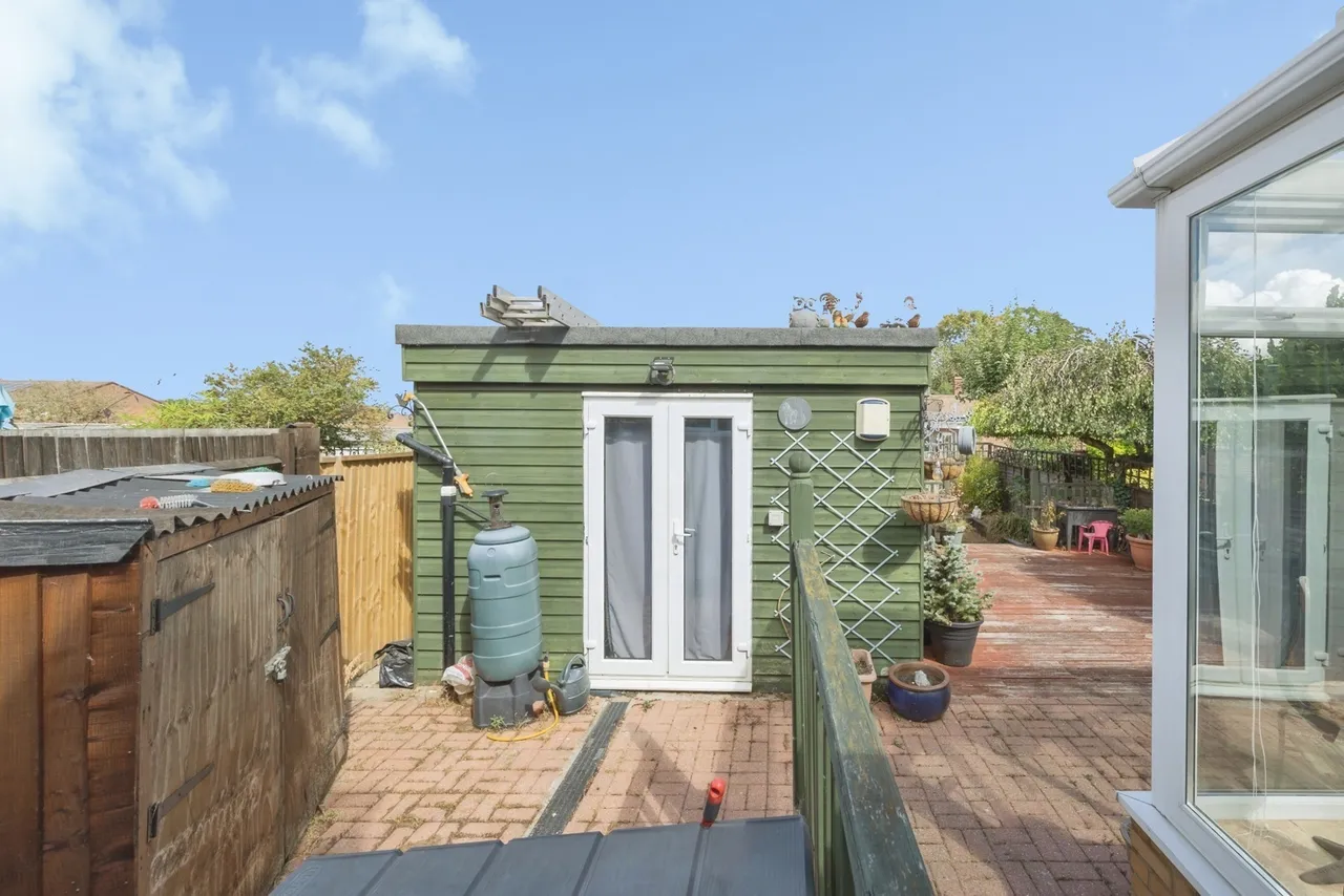 Ridgeway Avenue, Gravesend, DA12, photo 11