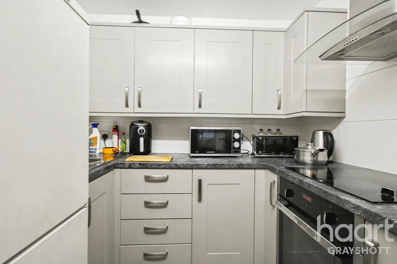 Wey Hill, Haslemere, GU27, photo 2