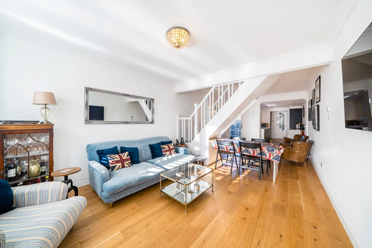 Lancaster Road, Uxbridge, UB8, photo 5